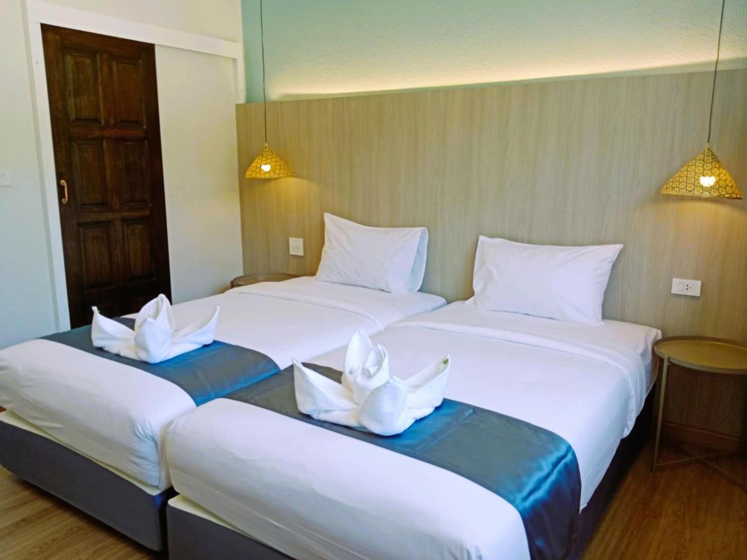 Eastique Hotel Koh Chang Trat Buitenkant foto