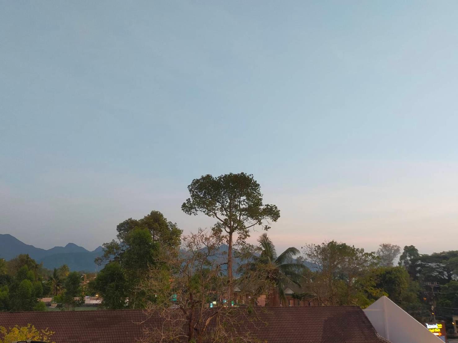 Eastique Hotel Koh Chang Trat Buitenkant foto