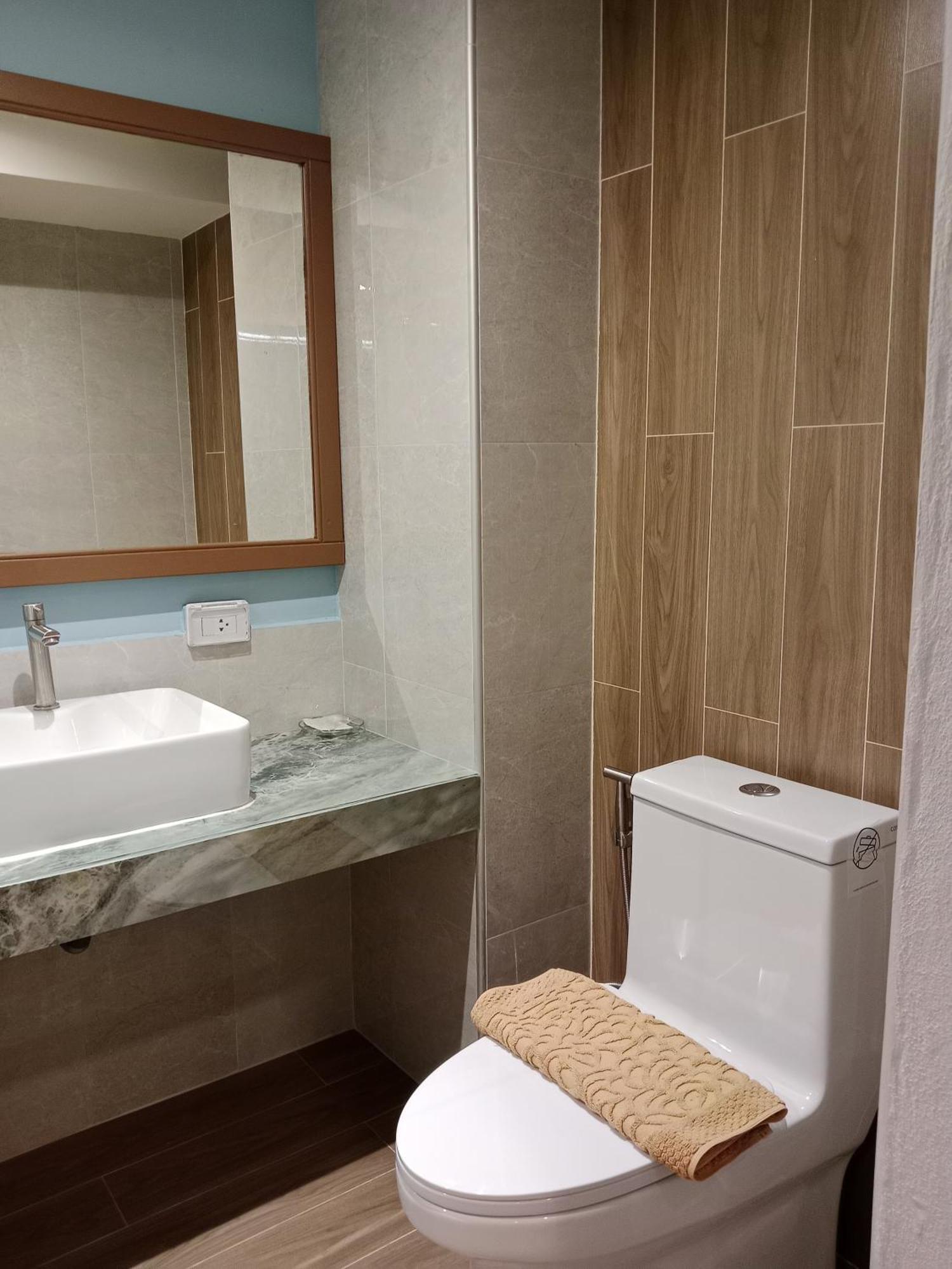 Eastique Hotel Koh Chang Trat Buitenkant foto